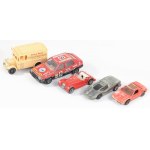 5 darab játékautó, kopással, h:10 cm alatt