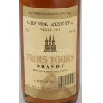1988 Trois Tours Brandy likőr, 40%, 0,5l, bontatlan.