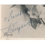 Fényes Alice (Aliz) (1918-2007) színésznő saját kézzel aláírt képeslapja