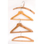 4 darab márkázott régi ruha vállfa, Május 1 Ruhagyár, Tóth Ödön, stb