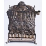 Ezüst (Ag) menóra oroszlánok és a kőtábla ábrázolásával, samesszel. cca 1867-1920, Prága jelzett, JK monogrammal...