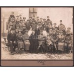 1916 K.u.k. Reservespital No. 2. Przemysl karácsonyi csoportkép, kartonra kasírozott fotó, feliratozva...