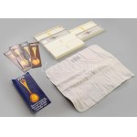 Georg Jensen dán ezüst gyűjtői evőeszközökhöz való tartozékok 4 db díszdoboz, 5 ismertető, egy puha tok...