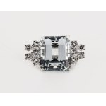 Ring with aquamarine