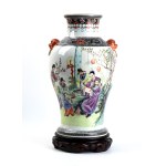 Important polychrome porcelain vase, Important polychrome porcelain vase