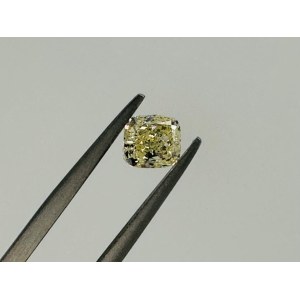 0.9 NATURAL POLISHED DIAMOND FANCY LIGHT YELLOW -SI2 - MAROZ DIAMONDS CERTIFICATE - UD30117-1