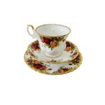 Royal Albert Old Country Roses Frühstücksset | Tasse, Untertasse &amp; Teller, 2. Hälfte des 20.