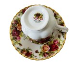 Royal Albert Old Country Roses Frühstücksset | Tasse, Untertasse &amp; Teller, 2. Hälfte des 20.