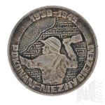 PRL Medal Home Army - Defeated - Invincible 1939-1945 Warsaw Uprising.