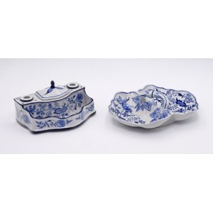 Ecriture and platter with onion pattern