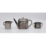 Mocha set in art déco manner