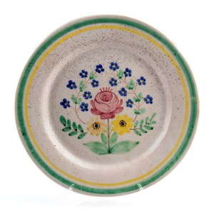 Plate with floral decoration