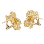 Earrings in the form of flowers, 2nd half of the 20th century.