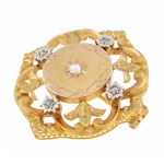 Brooch with floral motif, early 20th century.