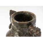 Green jadeite urn vase China, Quing Dynasty, 19th century