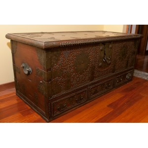 Wooden and leather trunk early 20th century