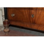 Rectangular veneered chest of drawers with four drawers Tuscany, first half of the 19th century