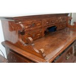 Chest of drawers with mahogany riser Holland, 18th century