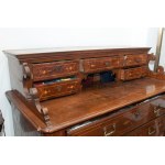 Chest of drawers with mahogany riser Holland, 18th century