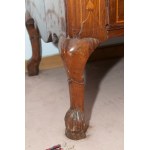 Chest of drawers with mahogany riser Holland, 18th century