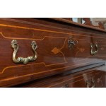 Chest of drawers with mahogany riser Holland, 18th century