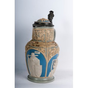 Beer pourer April 3, 1901