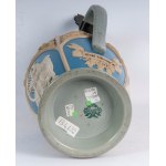 Beer pourer April 3, 1901