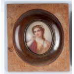 Lot of five female portraits 19th/20th century