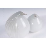 Lot of two milky white glass birds 90s