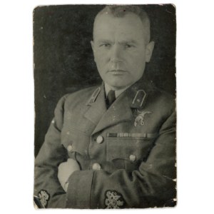 Polish soldier in PSZ gala uniform, ensign pilot. First half of the 1940s. (175)