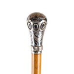 Walking stick with silver handle - England, 20th century