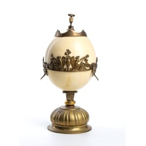 Ostrich egg on brass base - Italy or France, late 19th century