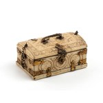 Small box in ivory - Sicily, 15th - 16th century