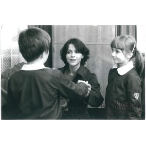 IWONA GŁĘBICKA, MDK Muranów, zajęcia „żywego słowa”, fot. P. Jerin, lata 70.