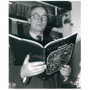 ADAM BUJAK, prezentacja albumu „Stary Toruń”, Dom Księgarza, fot. A. Urbanek, 1993