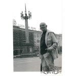 STANISŁAW DAWSKI, painter, graphic artist, sculptor, stained glass artist, educator, Constitution Square Warsaw, photo by A. Rybczynski, 1970s.