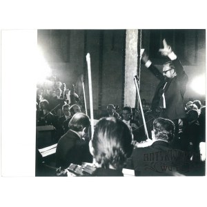 KRZYSZTOF PENDERECKI, Warszawska Jesień, koncert w katedrze, fot. Zagoździński, 1975