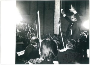 KRZYSZTOF PENDERECKI, Warszawska Jesień, koncert w katedrze, fot. Zagoździński, 1975