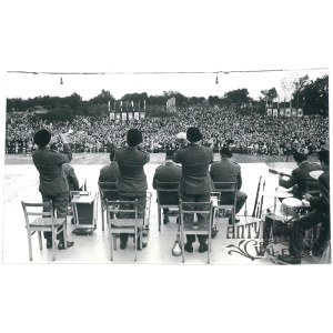 ZESPÓŁ CZARNE BERETY, scena, fot. K. Przychodzki, 1965