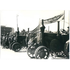 WARSZAWA, ciągnik Ursus C-45, fot. CAF, 1947