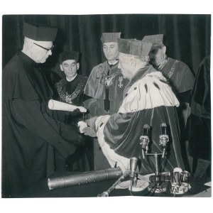WARSZAWA, doktorat honorowy UW dla U. Kekkonena, fot. Czarnogórski, 1964