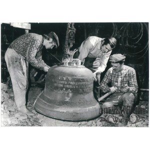 WARSZAWA, nowy dzwon dla Zamku Królewskiego, fot. Szyperko, 1974