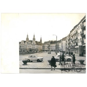 NYSA, odrestaurowane kamieniczki rynku, fot. CAF, 1974