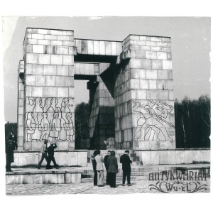 RACIBÓRZ, Góra św. Anny - Pomnik Powstańca Śląskiego, fot. Kamza, lata 70.