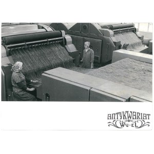 ŚWIDNICA, Zakłady Przemysłu Wełnianego - zgrzeblarki, fot. CAF, 1974