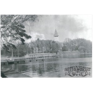 LUBNIEWICE (pow. Sulęcin), zamek Lubomirskich nad jeziorem, fot. M. Skąpski, lata 70.