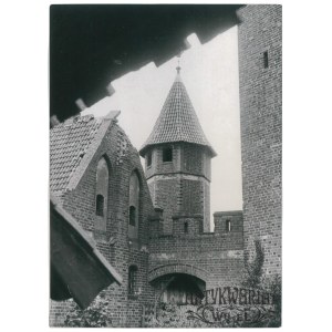 MALBORK, odbudowany refektarz zimowy zamku, 1950