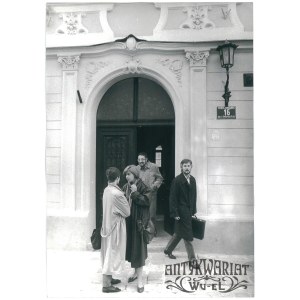 KRAKÓW, odnowione budynki UJ - wejście od ul. Gołębiej, fot. CAF, 1987