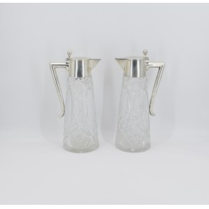 A pair of wine jugs