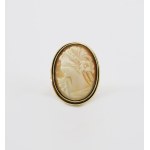 Ring with cameo
